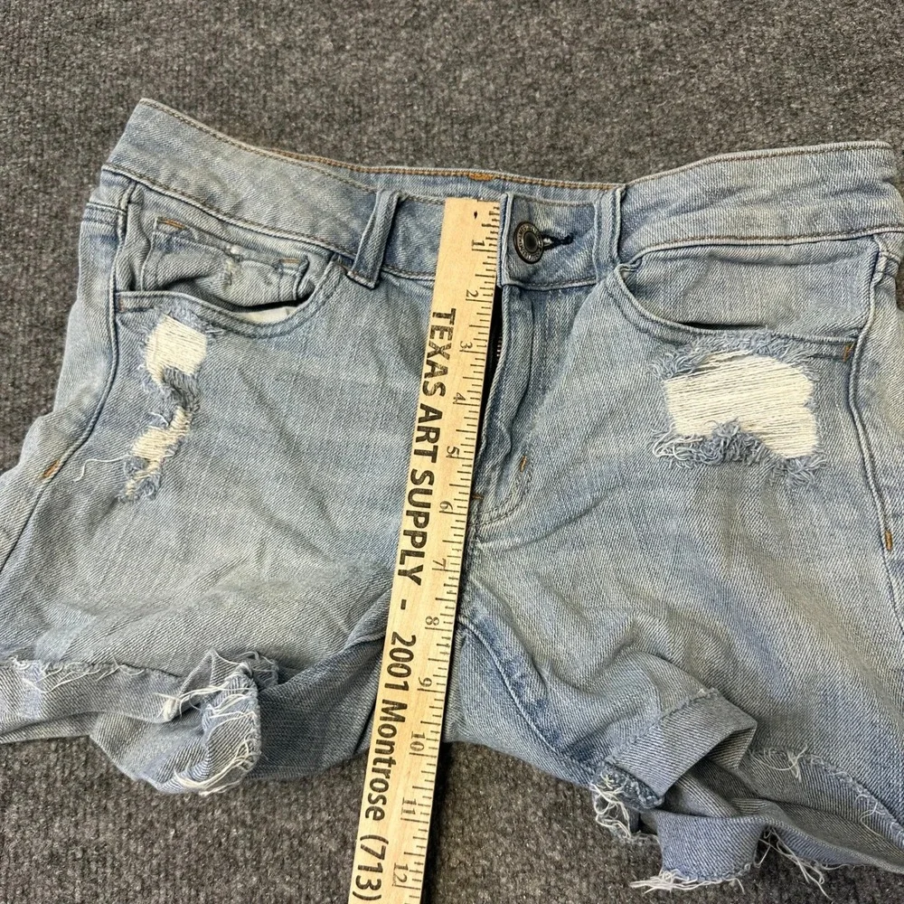 American Eagle Shorts Womens Size 6 Blue Distressed Midi Stretch Raw Hem Denim